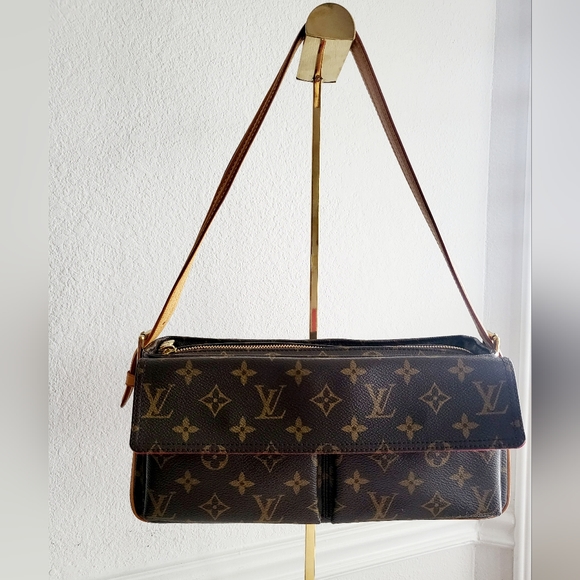 Louis Vuitton Viva Cite MM Shoulder Bag - Picture 3 of 17